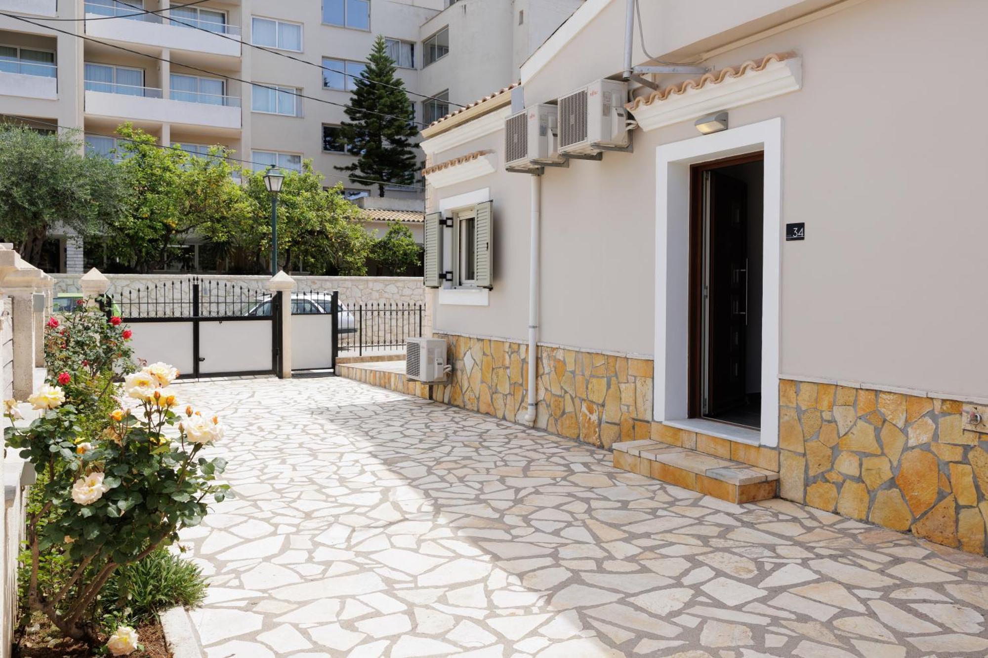 Santos Luxury Apartments Дасия Екстериор снимка